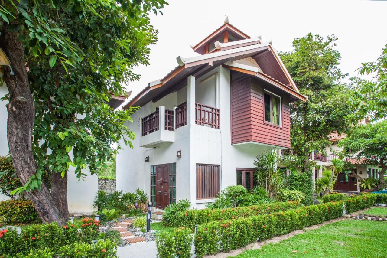 Achawalai Residence Village By Song Jomtien Beach Exteriör bild