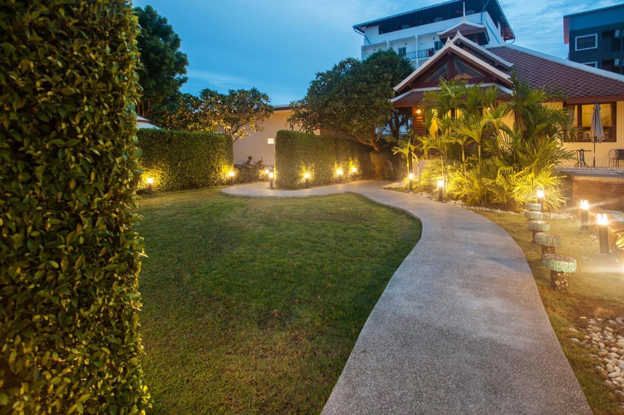 Achawalai Residence Village By Song Jomtien Beach Exteriör bild